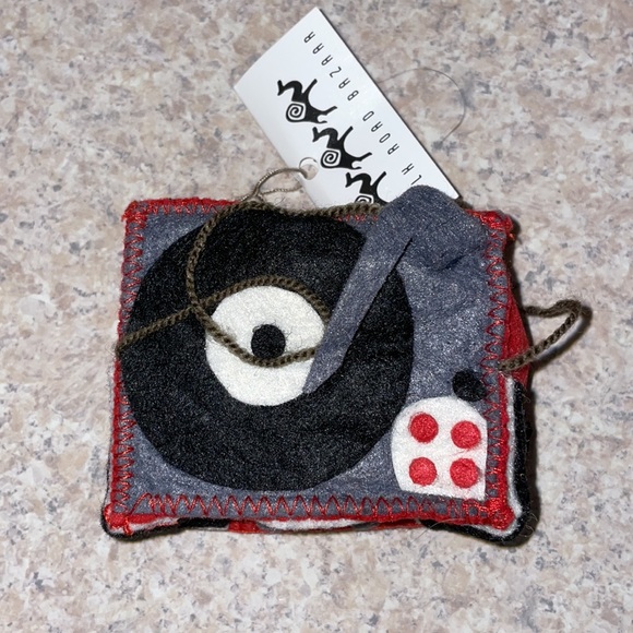 Felt Turntable ornament nwt - Picture 3 of 6